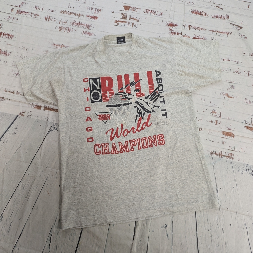 Vintage single stitch made in USA 1990 Chicago bulls championship TEE